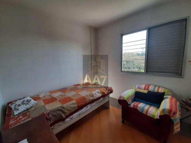 APTO NA VILA GOMES