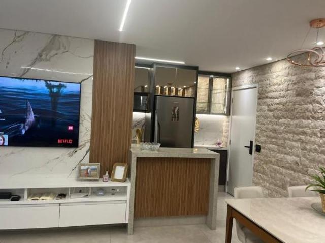 Apto no HAMPTONS | 64m², planejado, mobiliado, piso vinílico, R$ 590