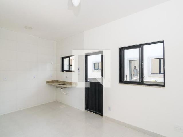 Apto, Olaria, 1 Quarto, 30 m2 Rio de Janeiro