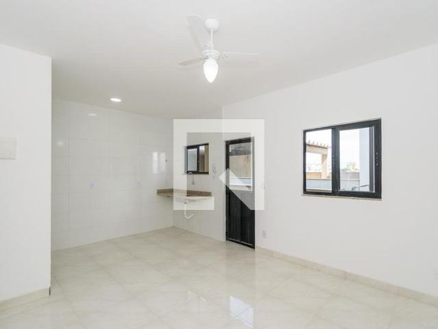 Apto, Olaria, 1 Quarto, 30 m2 Rio de Janeiro