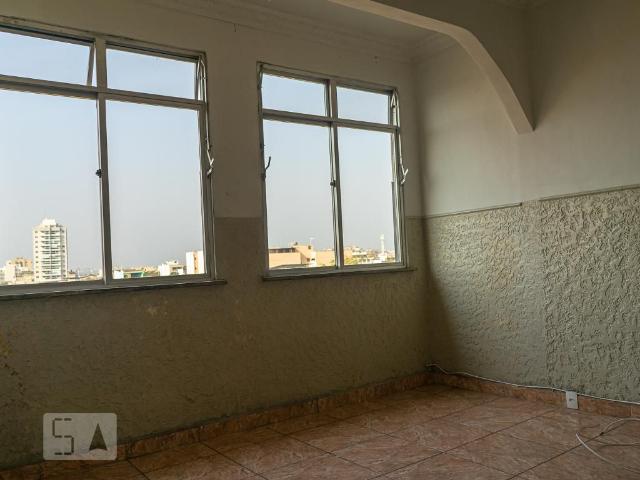 Apto, Olaria, 2 Quartos, 45 m2 Rio de Janeiro