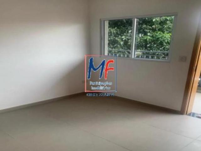 Apto à venda na Vila Paranaguá, com 2 quartos, sala, cozinha, banheiro e área de serviço 40 m² a.u