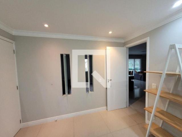 Apto, Alphaville, 3 Quartos, 202 m2 Santana de Parnaíba