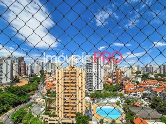 Apto alto padrão de 215m² com 4 suítes e 4 vagas na Vila Mariana