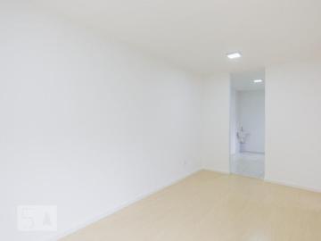 Apartamento para alugar em Praça Delfos