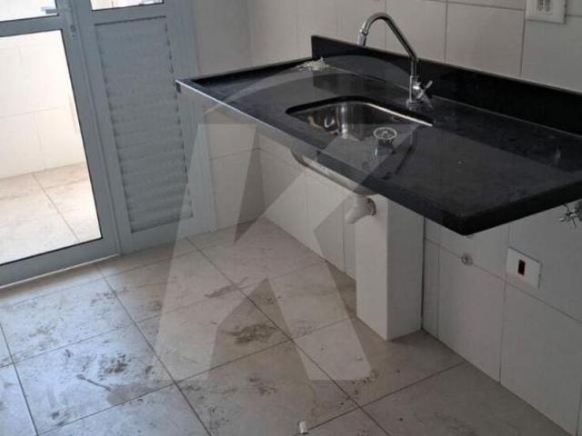 Apto. c/ 76 m2, 3 dormitórios, 1 suíte, varanda gourmet com churrasqueira e 2 vagas na Vila Maria
