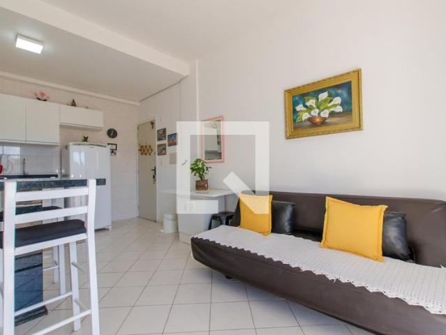 Apto, Cachoeira do Bom Jesus, 1 Quarto, 45 m2 Florianópolis