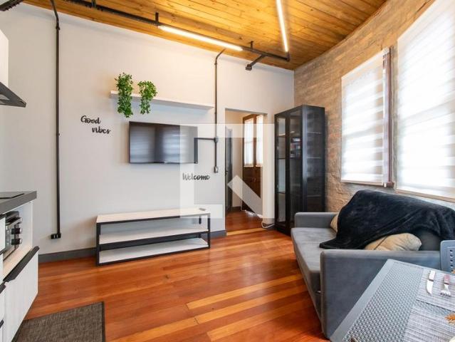 Apto, Centro, 1 Quarto, 55 m2 Curitiba