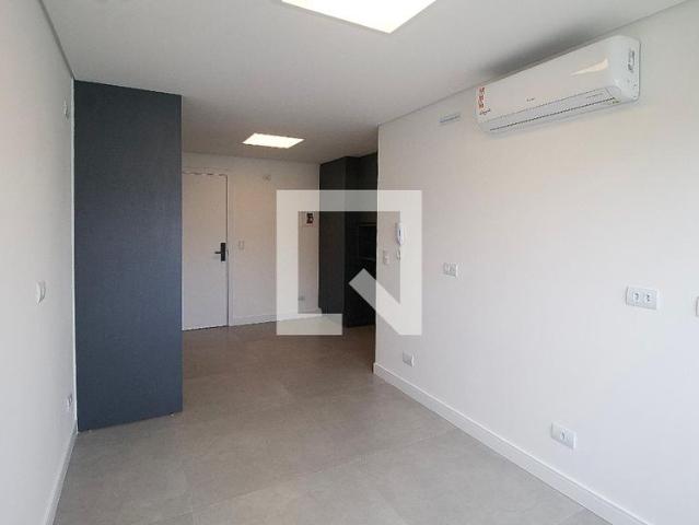 Apto, Centro, 1 Quarto, 33 m2 Curitiba