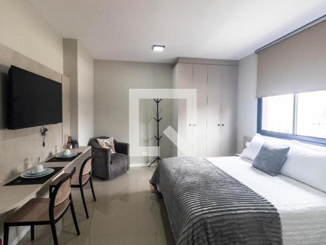 Apto, Centro, 1 Quarto, 30 m2 Curitiba