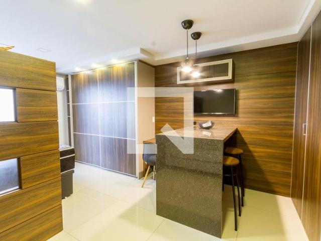 Apto, Centro, 1 Quarto, 34 m2 Curitiba