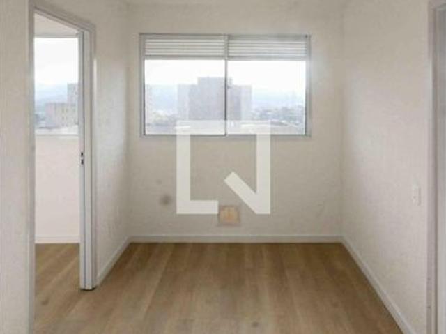 Apto, Cidade Satelite Santa Barbara, 2 Quartos, 32 m2 São Paulo
