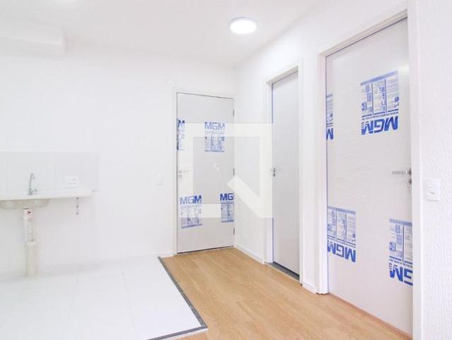 Apto, Cidade Satelite Santa Barbara, 2 Quartos, 32 m2 São Paulo