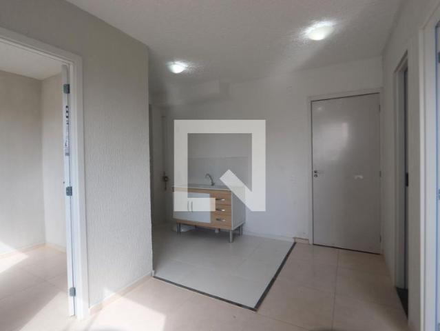 Apto, Cidade Satelite Santa Barbara, 2 Quartos, 32 m2 São Paulo
