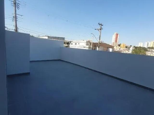 Apto com 36m² sem cond. Com elevador, localizado no Jardim Stella em Santo André