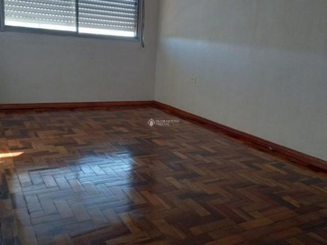 Apto de 2 quartos,garagem e cond com infraestrutura