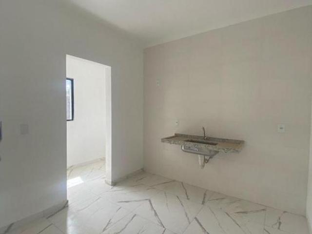 Apto de 90 metros quadrados com 3 dormitórios sendo 1 suíte e garagem ampla!