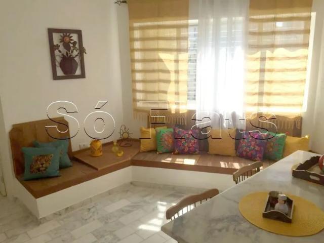 Apto estilo duplex na cobertura com uma excelente localização muito próx do Pq Ibirapuera