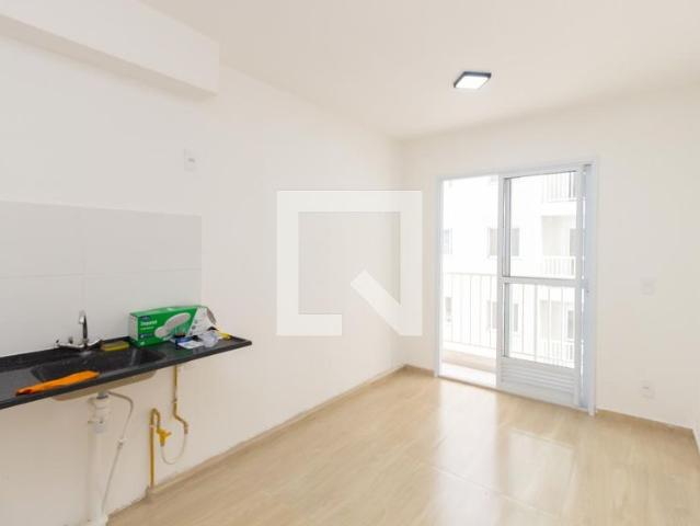 Apto, Itaquera, 1 Quarto, 27 m2 São Paulo