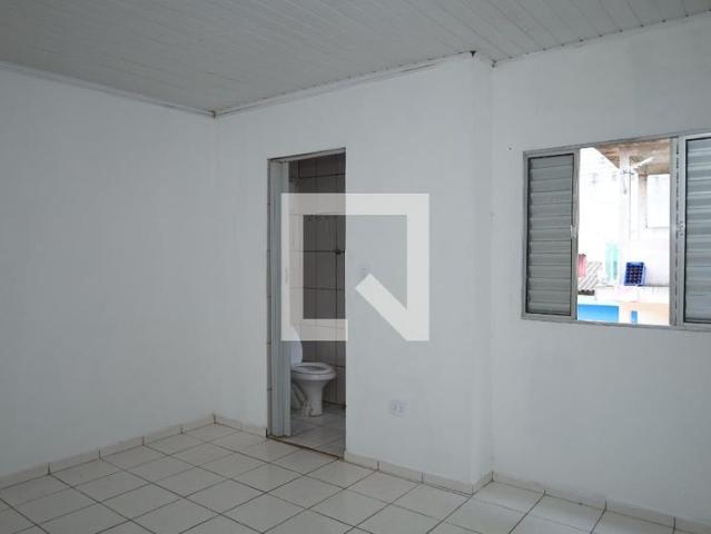 Apto, Itaquera, 1 Quarto, 30 m2 São Paulo