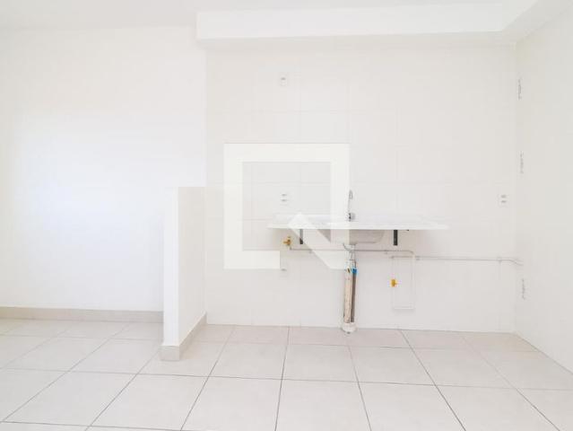 Apto, Itaquera, 2 Quartos, 32 m2 São Paulo