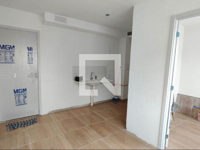 Apto, Itaquera, 2 Quartos, 32 m2 São Paulo