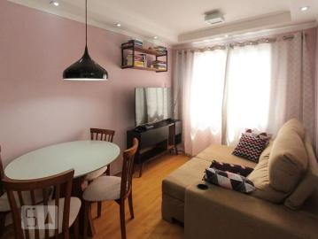 Praça Vinte e Um de Março - Segurança, Piscina