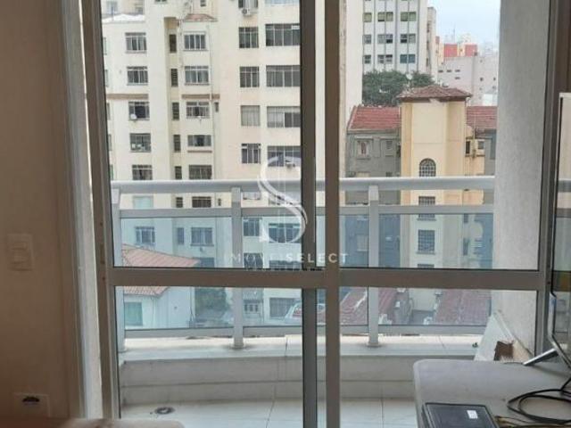 Apto localizado no centro de São Paulo, na Republica, próximo do metro, padarias, bancos, comerci