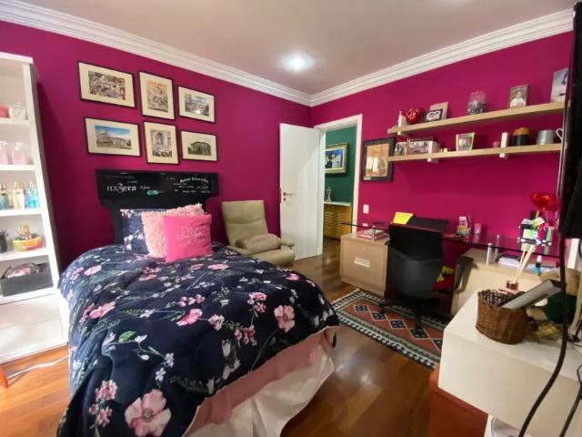 Apto p/ venda ou aluguel possui 267 m² com 4 quartos sendo 3 suítes 4 vgs Paraíso SP
