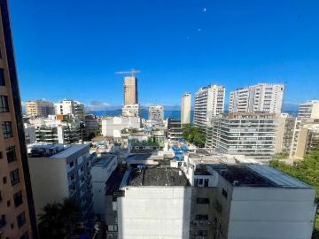 Apto para aluguel reformado e mobiliado no Leblon: 71m² com Vista Mar