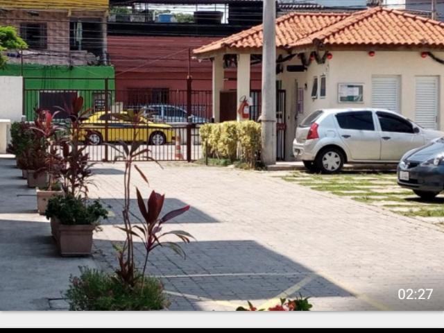 Apto quarto andar