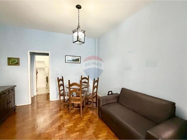 Apto sala e quarto mobiliado, no Alto, Teresópolis Ótima Localização