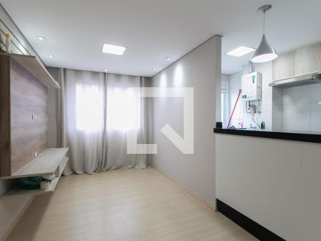 Apto, Vila Carmosina, 2 Quartos, 46 m2 São Paulo