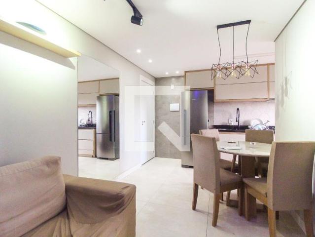 Apto, Vila Carmosina, 2 Quartos, 55 m2 São Paulo