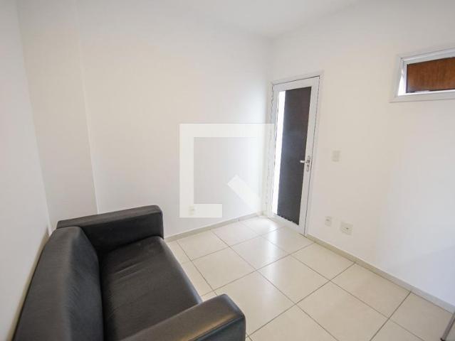 Apto, Vila Edmundo, 1 Quarto, 27 m2 Taubaté