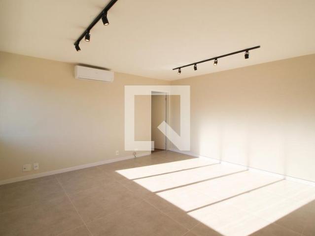 Apto, Vila Olímpia, 2 Quartos, 84 m2 São Paulo