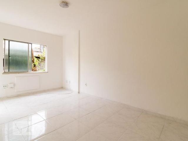 Apto, Vila Valqueire, 2 Quartos, 61 m2 Rio de Janeiro