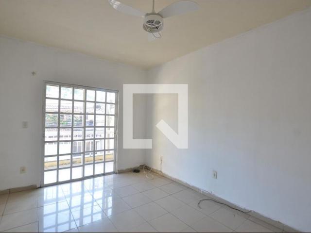 Apto, Vila Valqueire, 2 Quartos, 70 m2 Rio de Janeiro