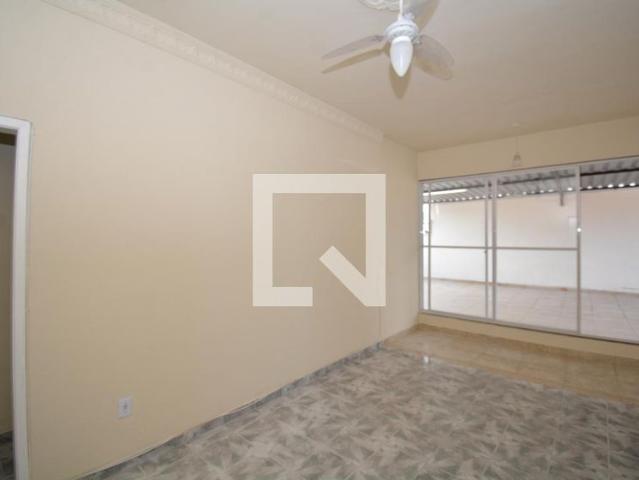 Apto, Vila Valqueire, 2 Quartos, 120 m2 Rio de Janeiro