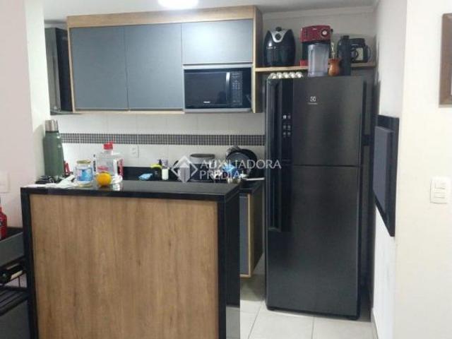 Apto 2 quartos, suíte, 2 banheiros, 2 vagas!