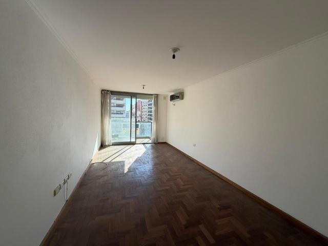 AQLUILER DEPTO 1 DORM NUEVA CORDOBA SOBRE CALLE BUENOS AIRES 1000 EXTRENO