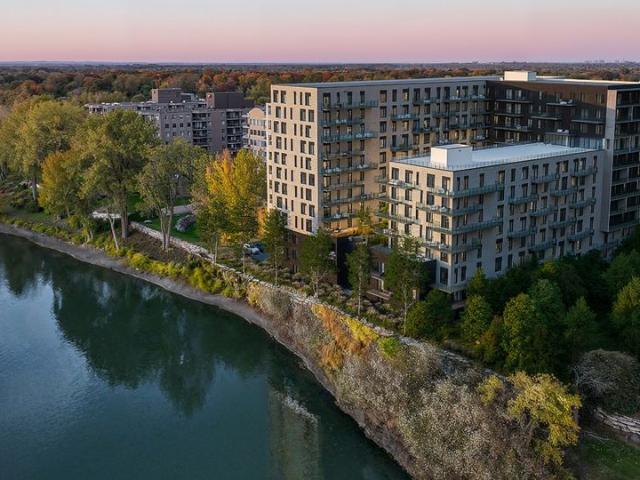 Aqua Riva — 1 chambre s — à partir de 1622 CAD/mois
