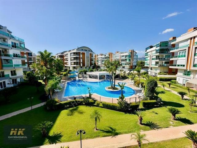 Aquaparklı Havuzlu Güvenlikli Site İçi 3+1 160m2 Kiralık Daire