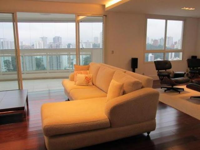Aquarelli: lindo e bem localizado c/ ampla varanda. Conceito Resort living