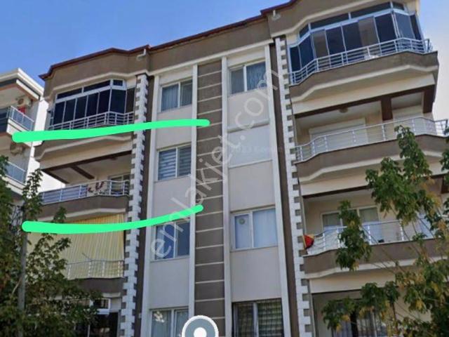Çarşamba Pazarı’nda Ara Kat Satılık Daire