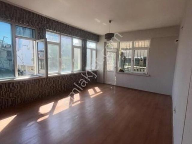 Çarşıda Ofisede Uygun Cadde Üzeri Kiralık Daire Açıklamayı Oku