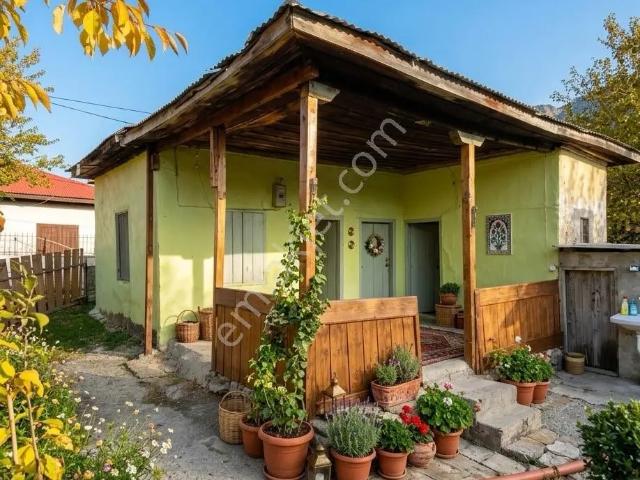 Çarşıda Öztürk Market Civ 230 M2 Akçetekir De Kiralık Yayla Evi