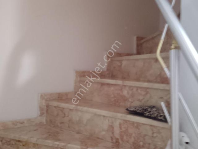 Arı Emlak'tan Satılık 200m2 Dubleks