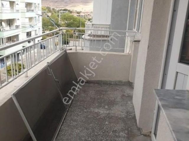 Çarşıhamamı Yakını 3+1 Uygun Fiyat 1.6500.00 Tl