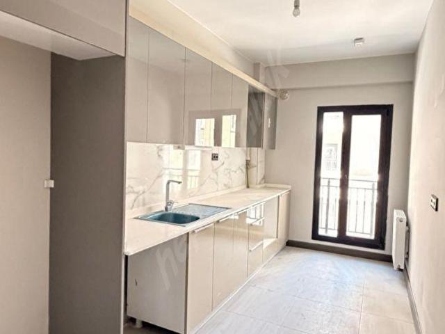 ÇARŞI MERKEZDE KENTSEL DÖN. ALANINDA 3+1 KİRALIK DAIRE